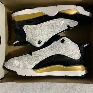 Jordan Dub Zero size 2.5Y
